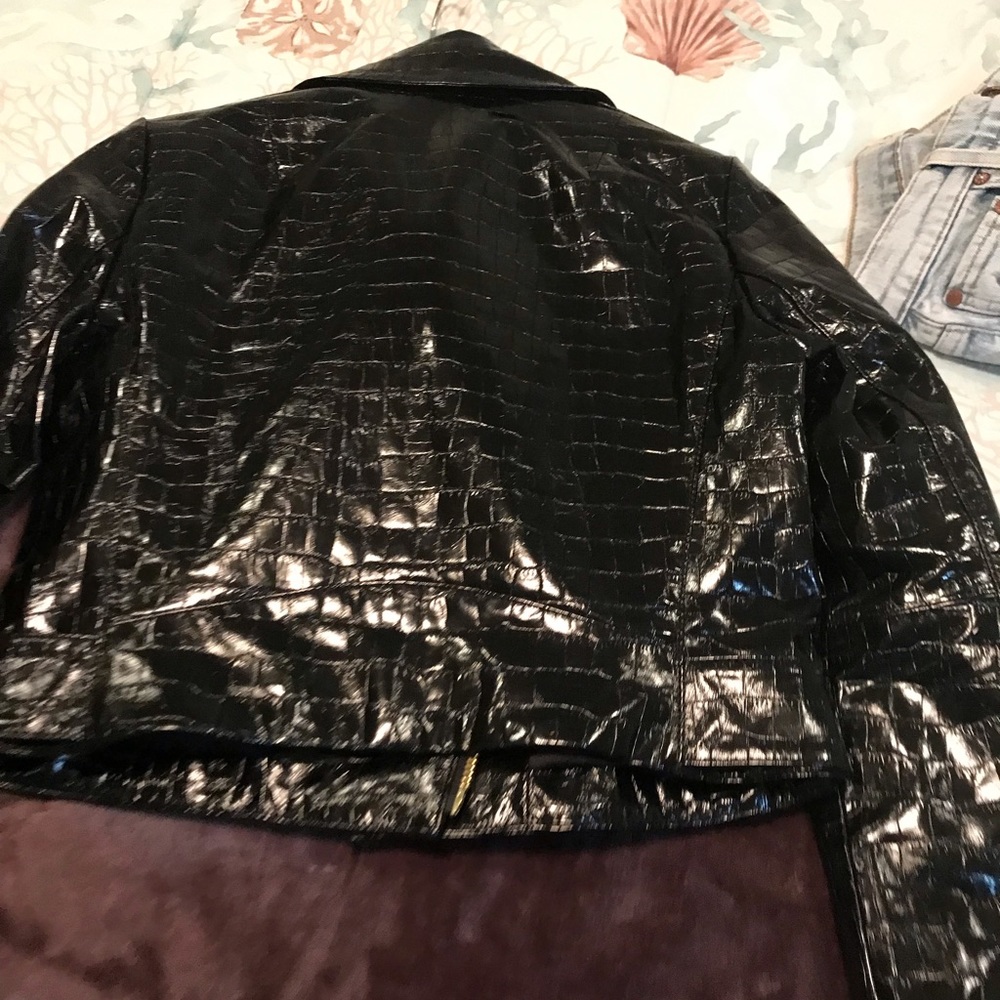 Leather jacket - Picture 2 of 4